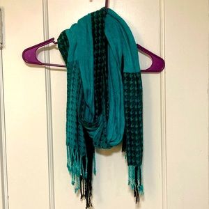 Black and teal scarf